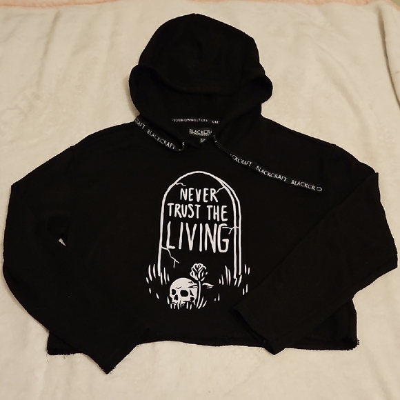 Blackcraft Tops - Hot Topic BlackCraft Never Trust The Living Tombstone Girls Hoodie size Small